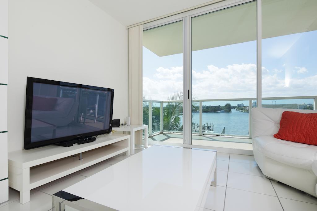 Miami Waterfront Apartments Санни Айлес Номер фото